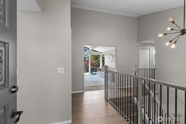 2323 Talbot Road S, Renton, WA 98055