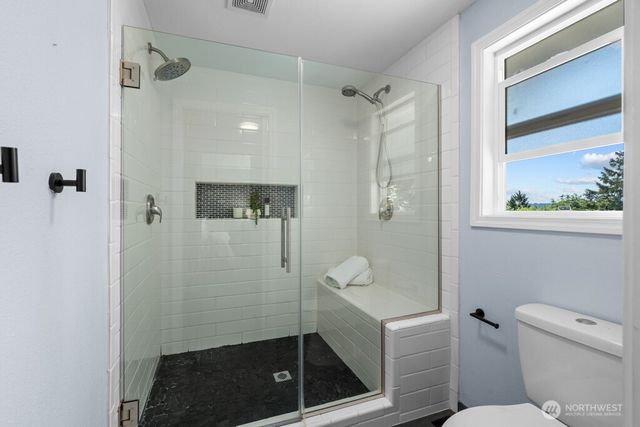 2323 Talbot Road S, Renton, WA 98055