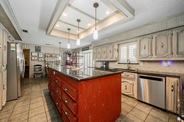 9511 Fallbrook Drive, Dallas, TX 75243