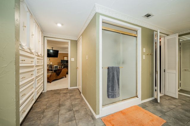 9511 Fallbrook Drive, Dallas, TX 75243