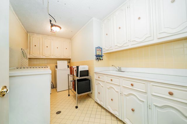 9511 Fallbrook Drive, Dallas, TX 75243