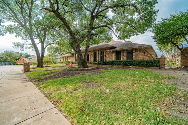 9511 Fallbrook Drive, Dallas, TX 75243