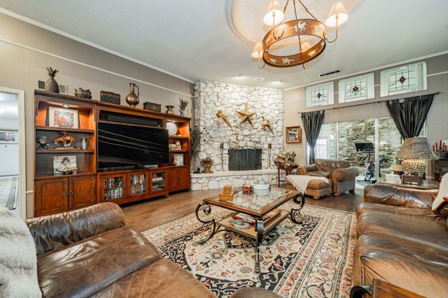 9511 Fallbrook Drive, Dallas, TX 75243