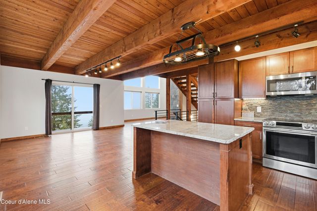 384 Pendleton Dr, Spirit Lake, ID 83869