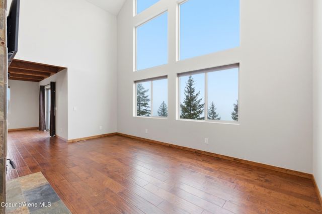 384 Pendleton Dr, Spirit Lake, ID 83869