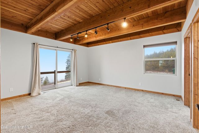 384 Pendleton Dr, Spirit Lake, ID 83869