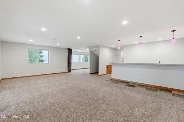 384 Pendleton Dr, Spirit Lake, ID 83869