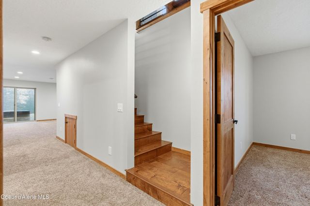 384 Pendleton Dr, Spirit Lake, ID 83869