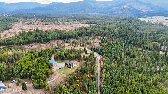 384 Pendleton Dr, Spirit Lake, ID 83869