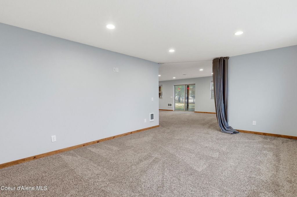 384 Pendleton Dr, Spirit Lake, ID 83869 photo 44