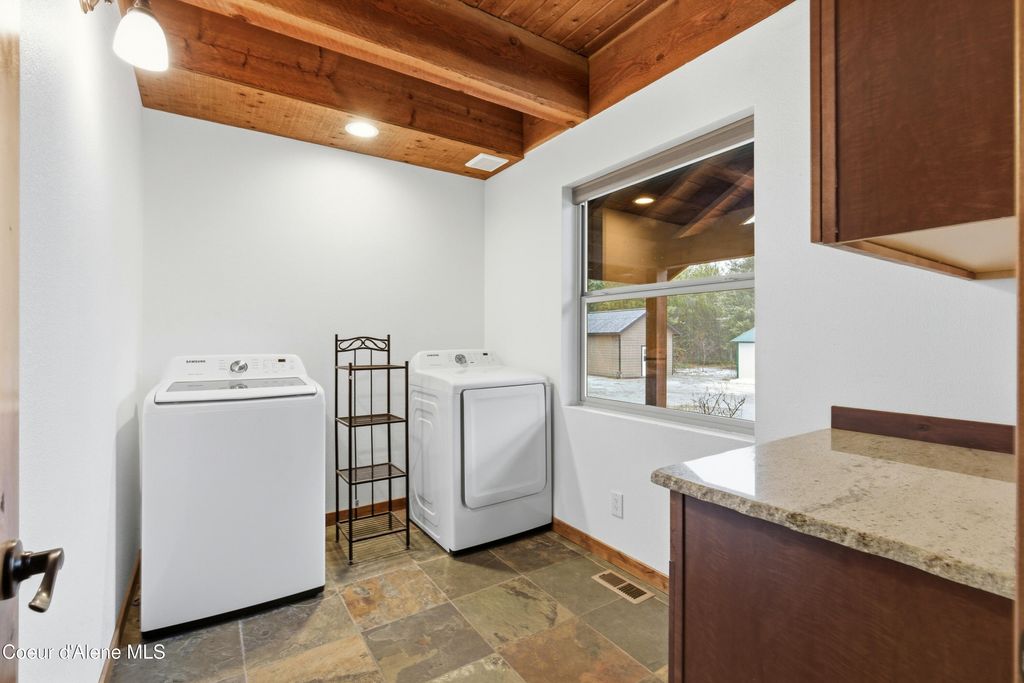 384 Pendleton Dr, Spirit Lake, ID 83869 photo 48