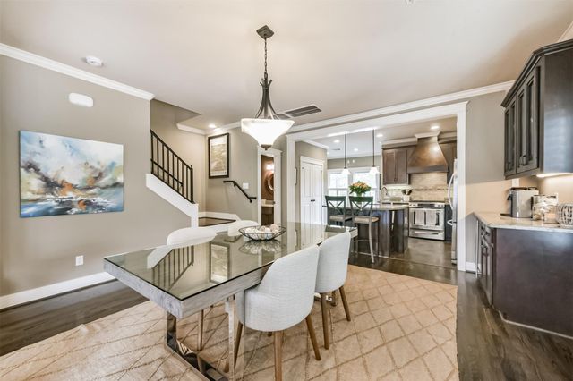 240 E Woodland Street, Houston, TX 77009