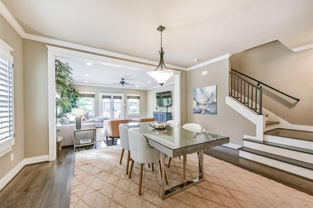 240 E Woodland Street, Houston, TX 77009