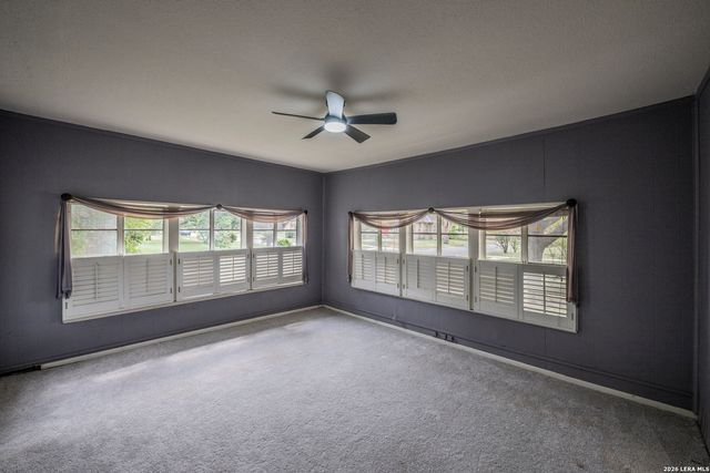 301 FURR DR, San Antonio, TX 78201