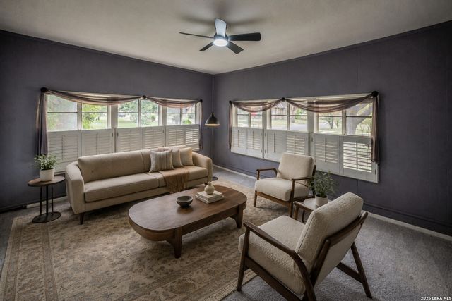 301 FURR DR, San Antonio, TX 78201