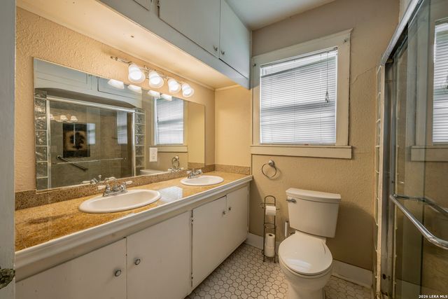301 FURR DR, San Antonio, TX 78201