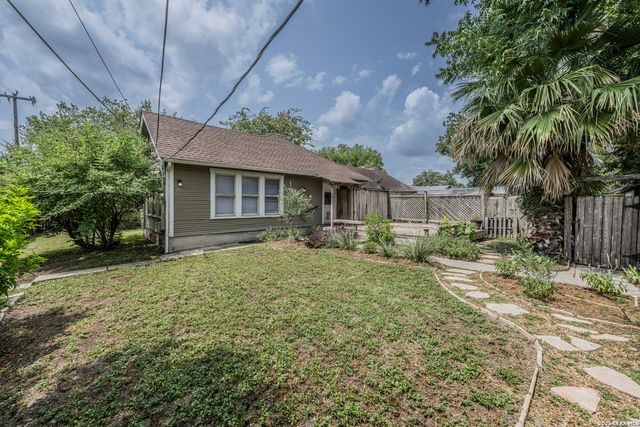 301 FURR DR, San Antonio, TX 78201