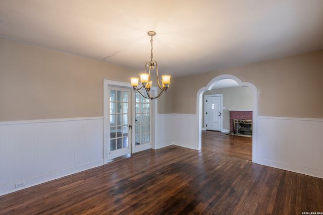 301 FURR DR, San Antonio, TX 78201