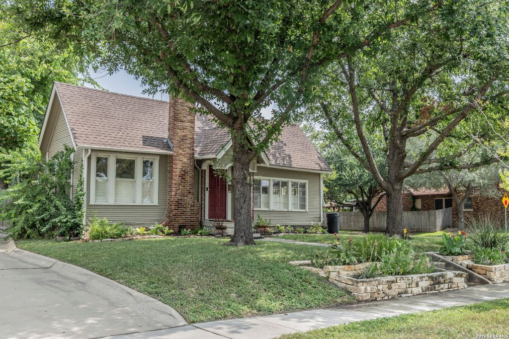 301 FURR DR, San Antonio, TX 78201