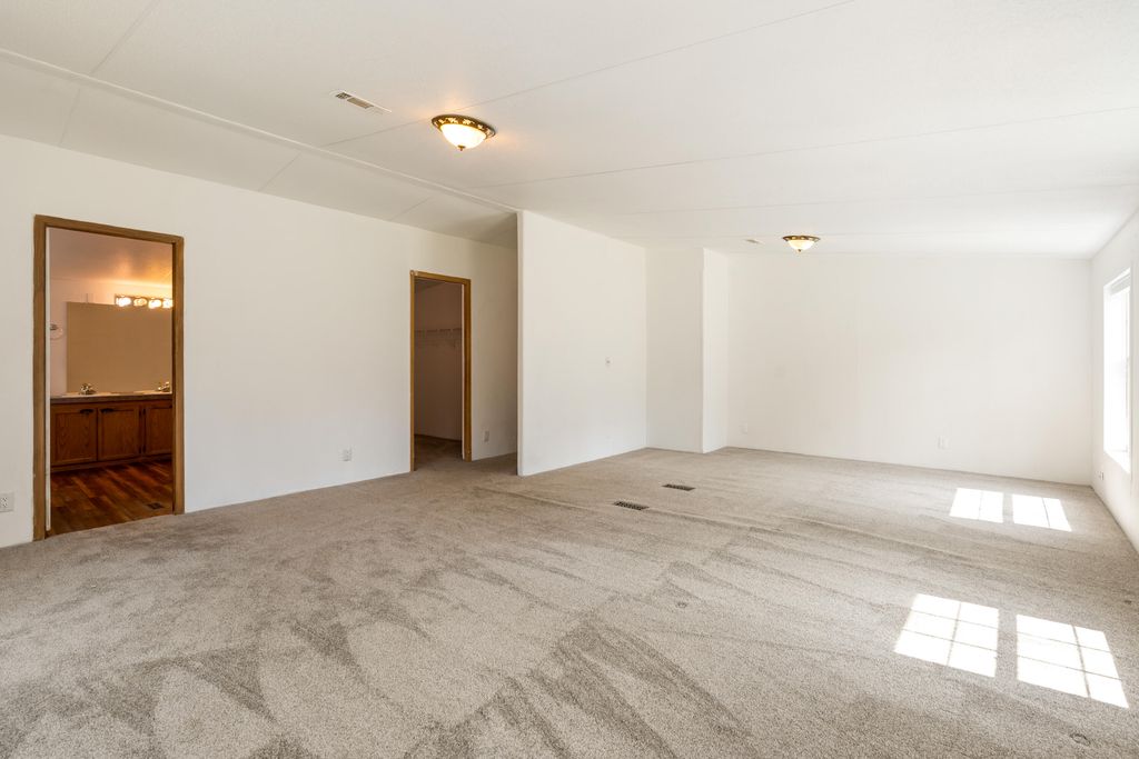 Image 20 of property listing at 504 Vallecitos Road, Jemez Springs, NM 87025