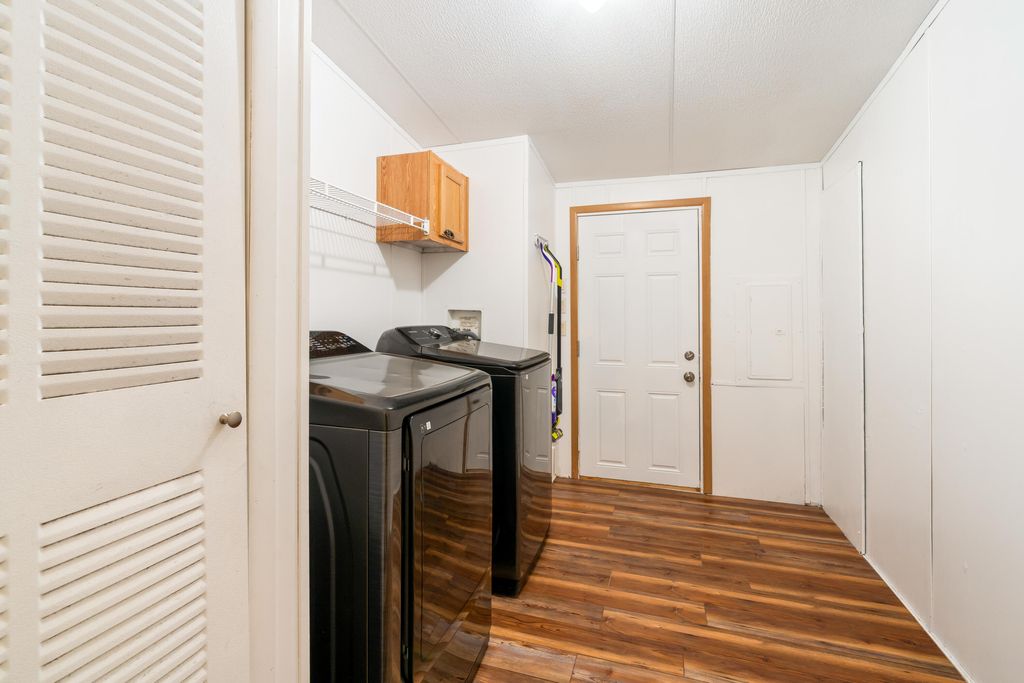 Image 23 of property listing at 504 Vallecitos Road, Jemez Springs, NM 87025
