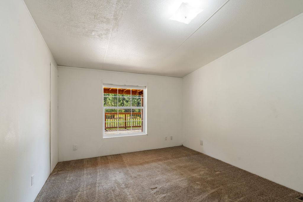 Image 32 of property listing at 504 Vallecitos Road, Jemez Springs, NM 87025