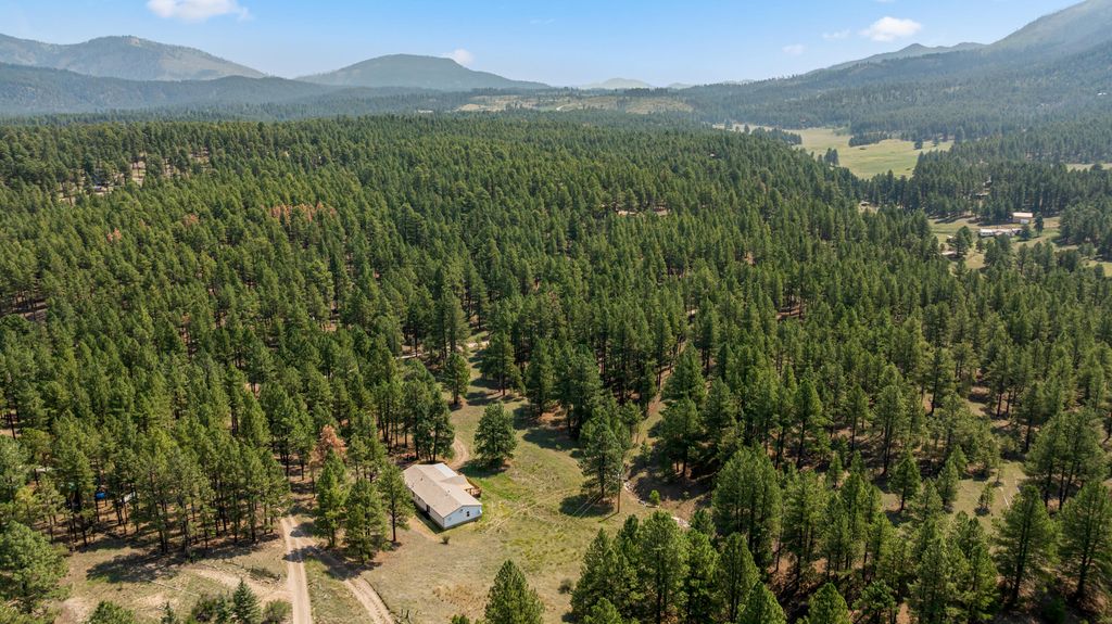 Image 40 of property listing at 504 Vallecitos Road, Jemez Springs, NM 87025