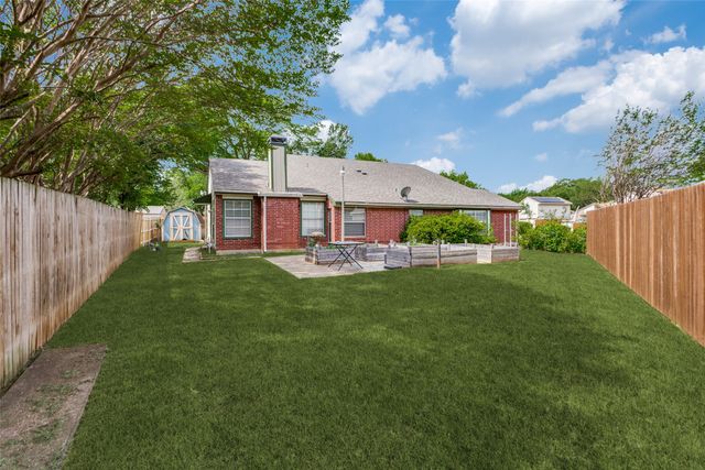 6 Tanager Court, Mansfield, TX 76063