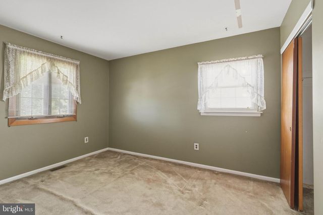 85 GOLFVIEW DR, Sewell, NJ 08080