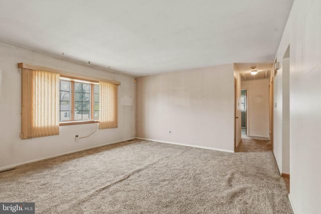 85 GOLFVIEW DR, Sewell, NJ 08080