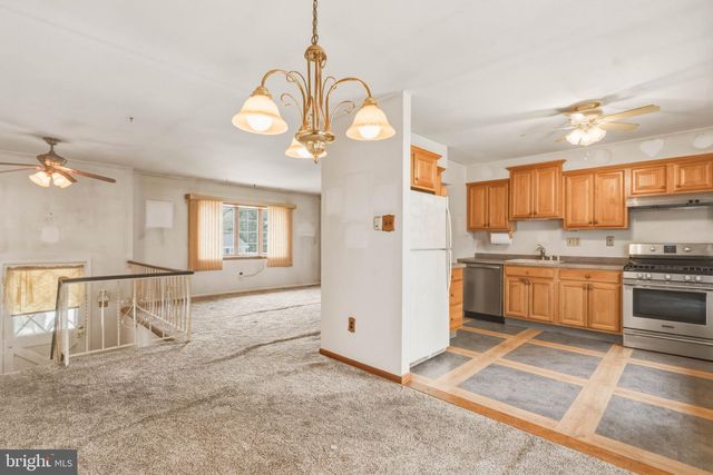 85 GOLFVIEW DR, Sewell, NJ 08080