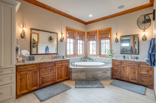 12102 E Rocky Creek Road, Crowley, TX 76036