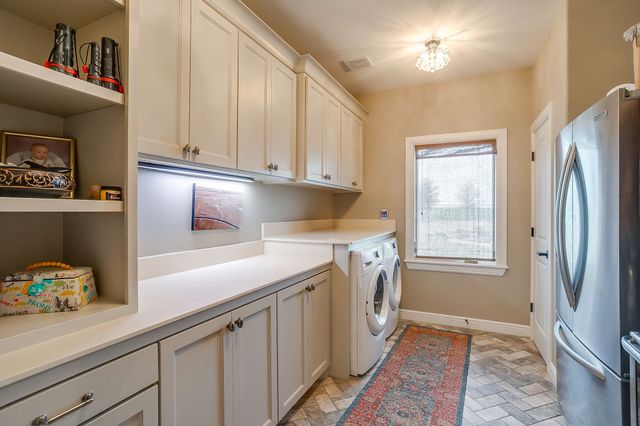 12102 E Rocky Creek Road, Crowley, TX 76036