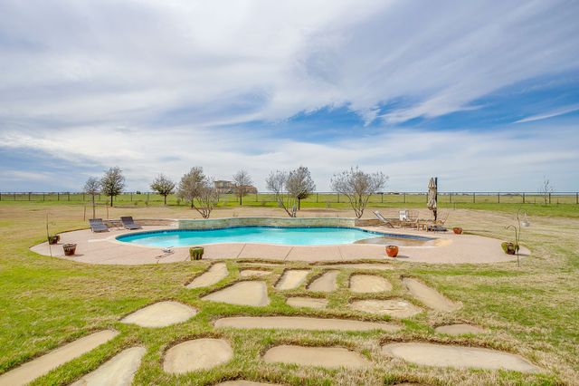 12102 E Rocky Creek Road, Crowley, TX 76036