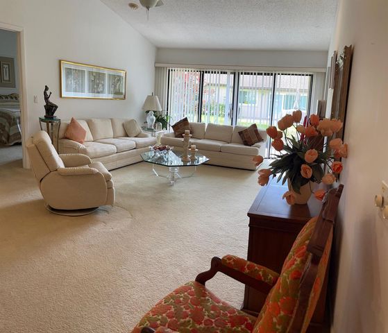 139 Meander Circle, Royal Palm Beach, FL 33411