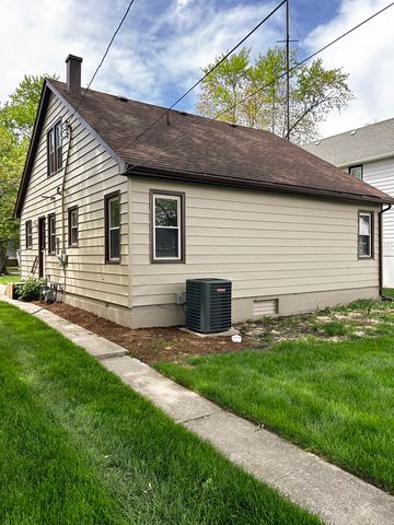 384 N Grand Avenue, Bradley, IL 60915