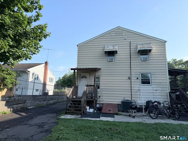 13 Orlando Avenue, Stamford, CT 06902