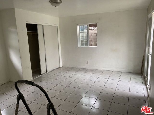 11813 Antwerp Avenue, Los Angeles, CA 90059