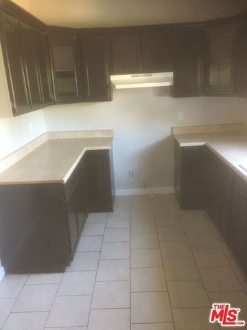 11813 Antwerp Avenue, Los Angeles, CA 90059