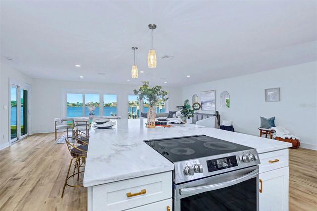 17362 KENNEDY DRIVE, North Redington Beach, FL 33708