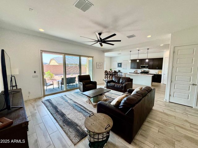 20171 W CHEERY LYNN Road, Buckeye, AZ 85396