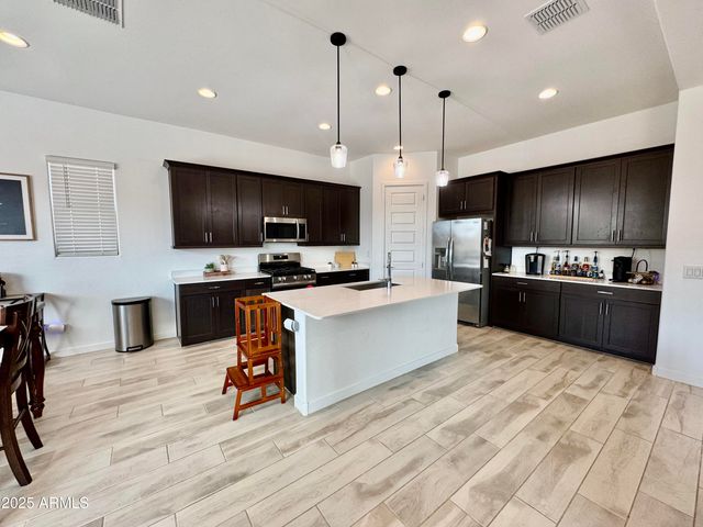 20171 W CHEERY LYNN Road, Buckeye, AZ 85396