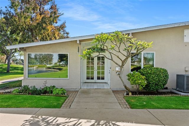 1740 Tam O'Shanter Road 1A, Seal Beach, CA 90740