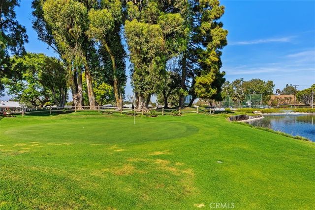 1740 Tam O'Shanter Road 1A, Seal Beach, CA 90740