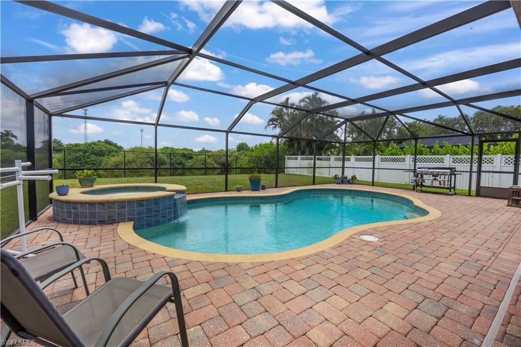 15633 Beachcomber AVE, FORT MYERS, FL 33908 — exterior