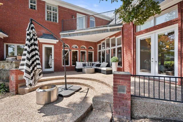 1405 Bentley Court, Southlake, TX 76092