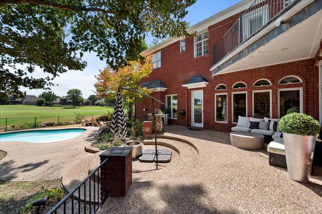 1405 Bentley Court, Southlake, TX 76092