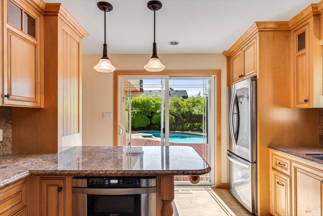 811 D St, Petaluma, CA 94952