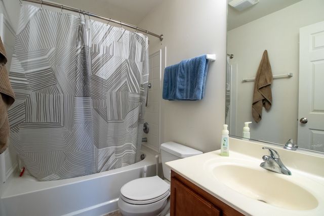 522 Richard Brown Boulevard, Volo, IL 60073