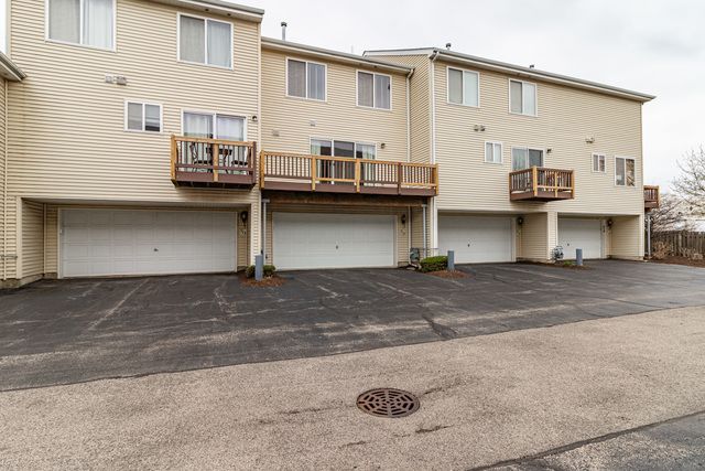 522 Richard Brown Boulevard, Volo, IL 60073